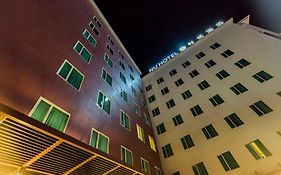 Nu Hotel